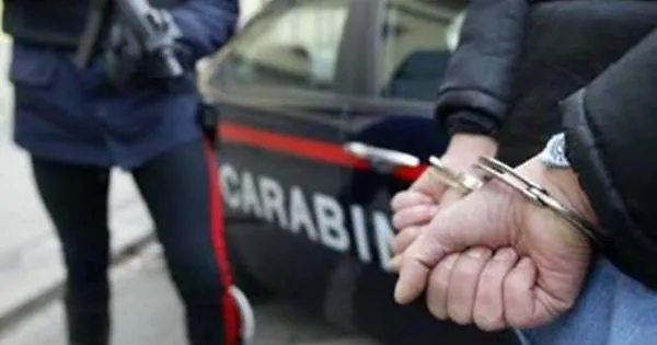 Arrestato Cognato di Troncone: Accusa di Atti Persecutori