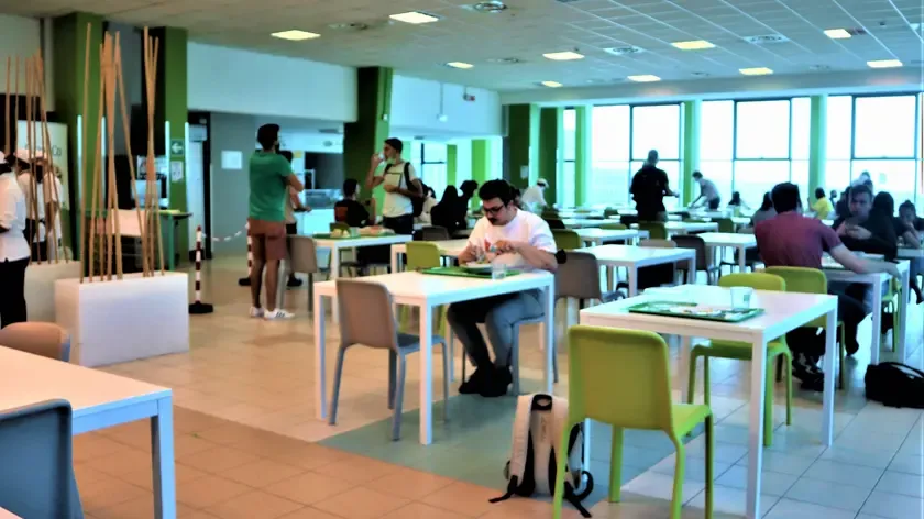 Studenti Triestini: Consapevolezza Climatica ma Resistenza Alimentare