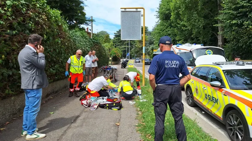 78enne Ricoverato a Padova dopo Malore in Via Valmarana: Soccorso da Passanti e Defibrillatore