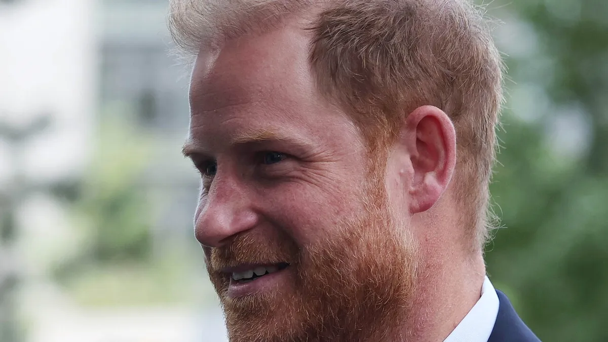 Harry Windsor a Londra: Visita di Stato e Verdetto sulla Causa al Daily Mail