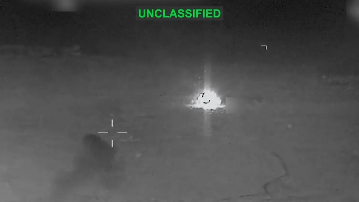 Attacchi USA all'Iran nello Stretto di Hormuz: Escalation e Rischio di Conflitto