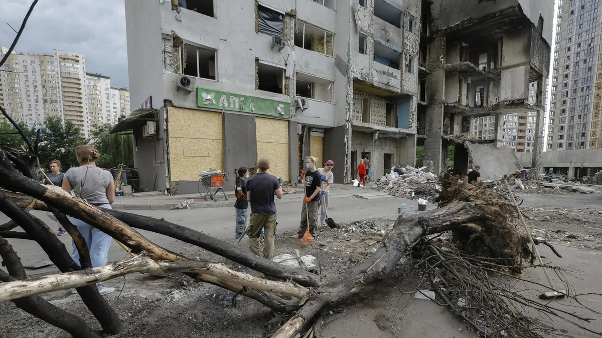 Attacchi Russi su Kiev: Almeno 4 Morti
