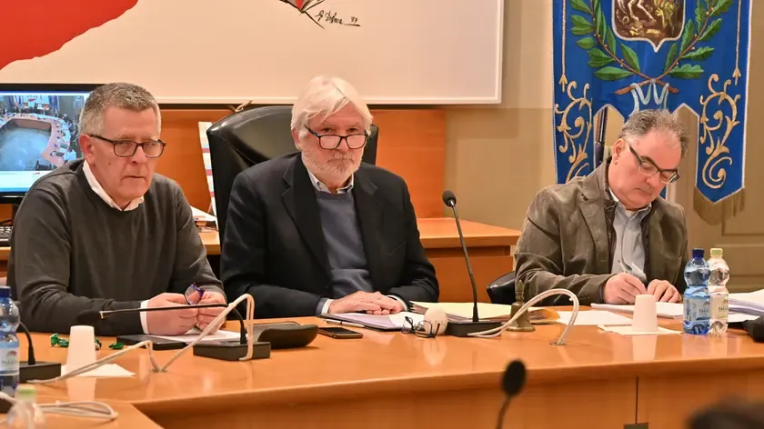 Del Frate Sconfigge Benigno: Cambiamento al Controllo Analogo di Cafc