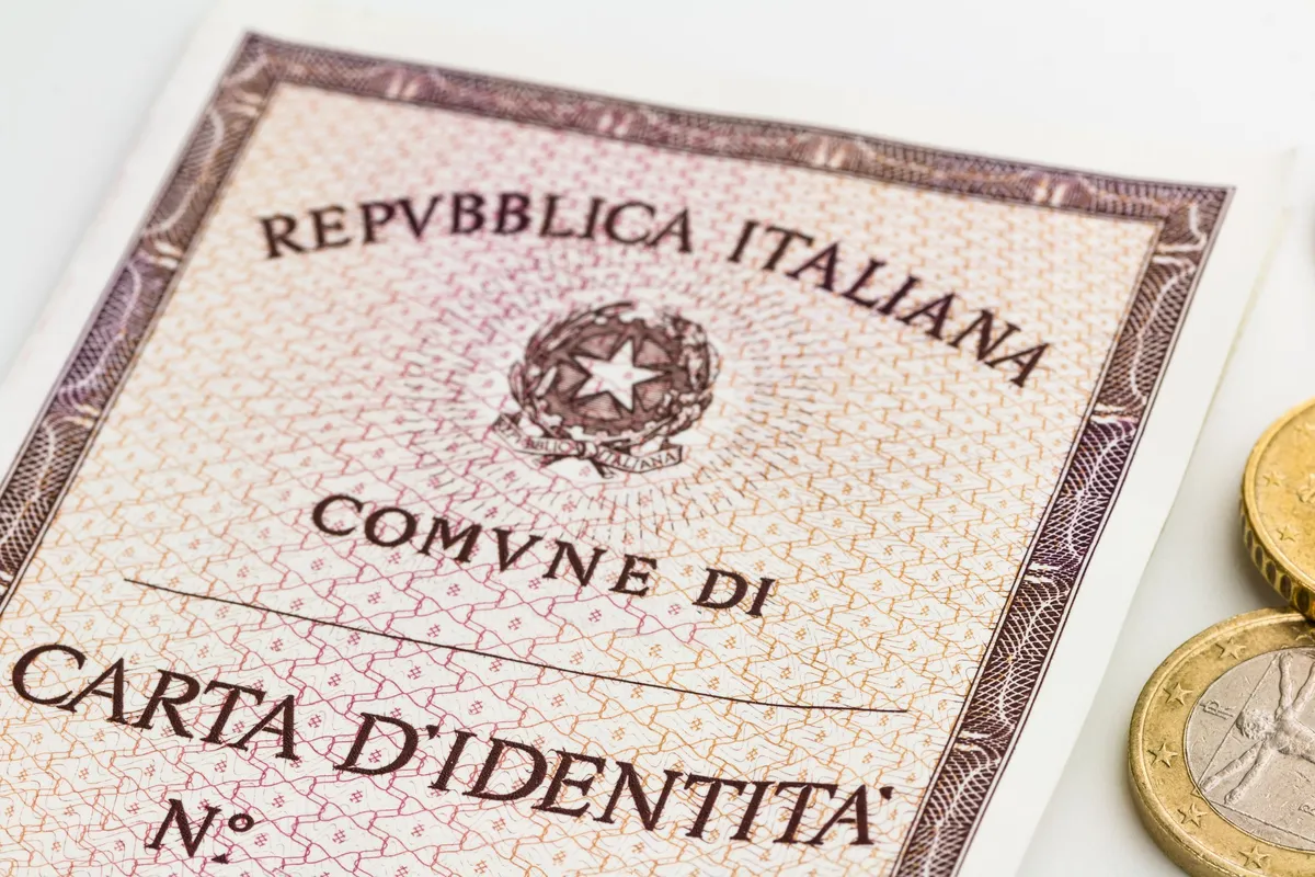 Rinnovo Carta d'Identità: Guida e Modalità Cazzago di Rabbia