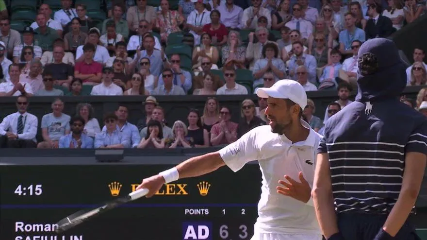 Djokovic Esulta a Wimbledon: Reazione contro Safiullin