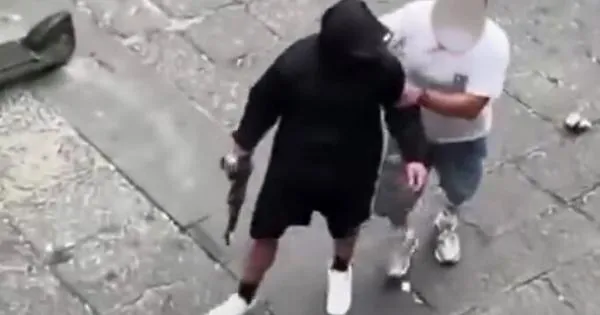 Tensioni a Montesanto: Spettri di Violenza