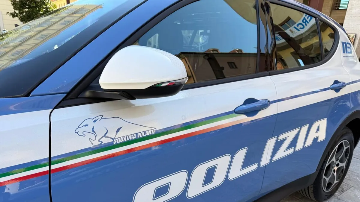 Tragedia nelle Marche: Uomo ucciso a coltellate, indaga la Polizia