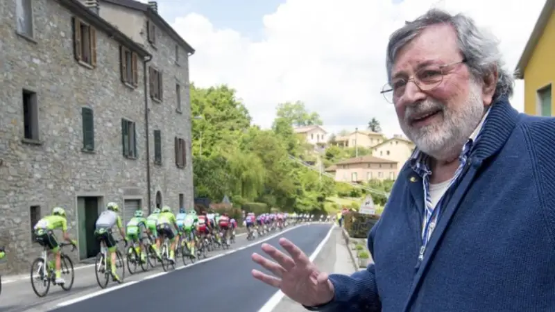 Dalla e Guccini: Un'Amicizia Distante tra Maestri