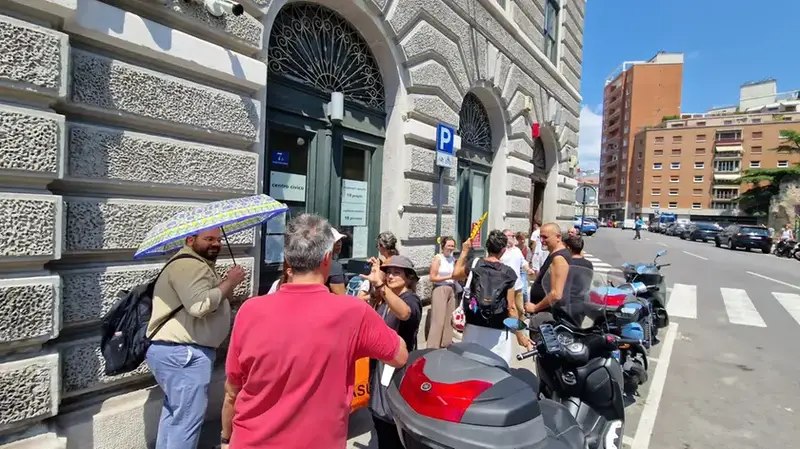 A Trieste, lo sciopero dei centri civici per la pressione sugli uffici