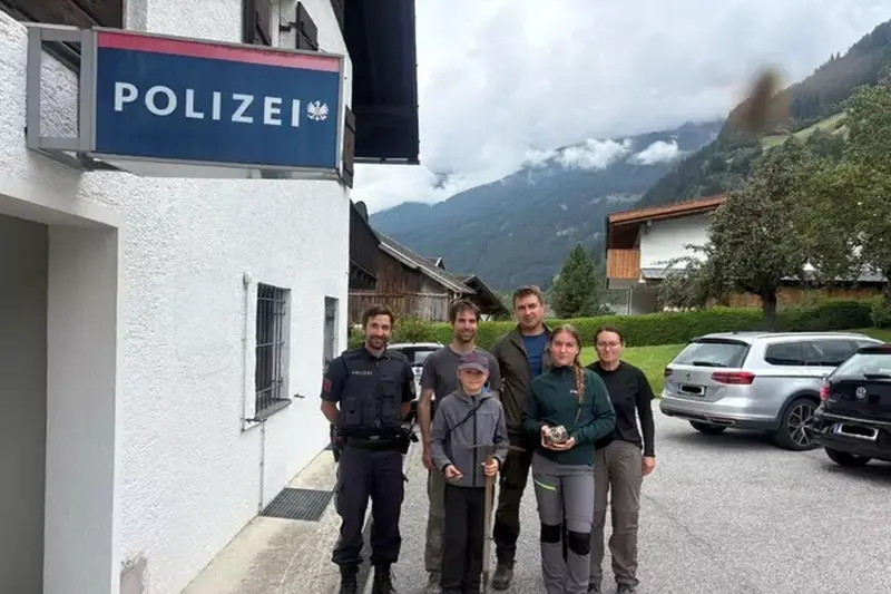 Ghiacciaio Sulztalferner Restituisce Attrezzatura Persa nel 1963