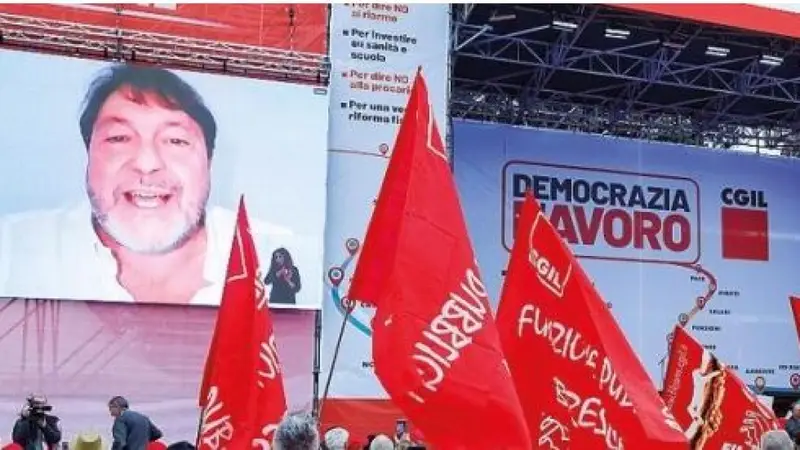 Ranucci, le Chat con Lavitola per la Candidatura: Schlein e Conte Sospesi