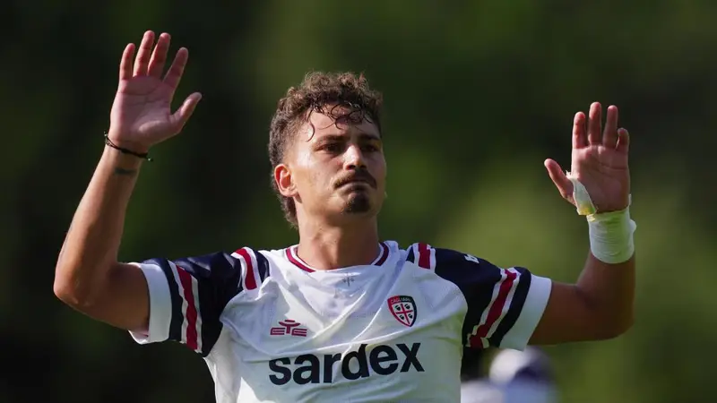 Cagliari: Contratti Eccessivi e Mal di Pancia dei Campioni