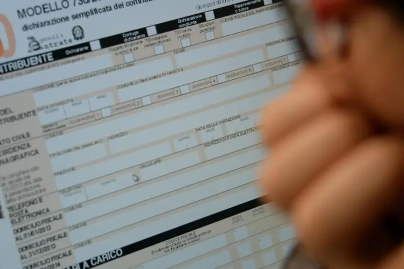 Famiglia Italiana: Un Costo delle Tasse Superiore a 20.000 Euro all'Anno