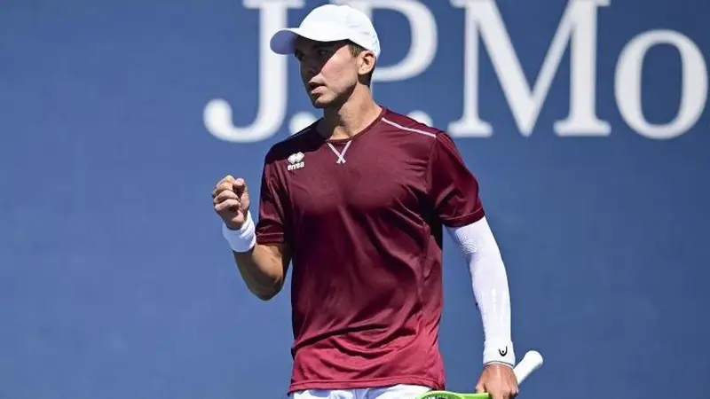 Stefanini Sorprende a Flushing Meadows: Prima Partecipazione al Tabellone Principale degli US Open