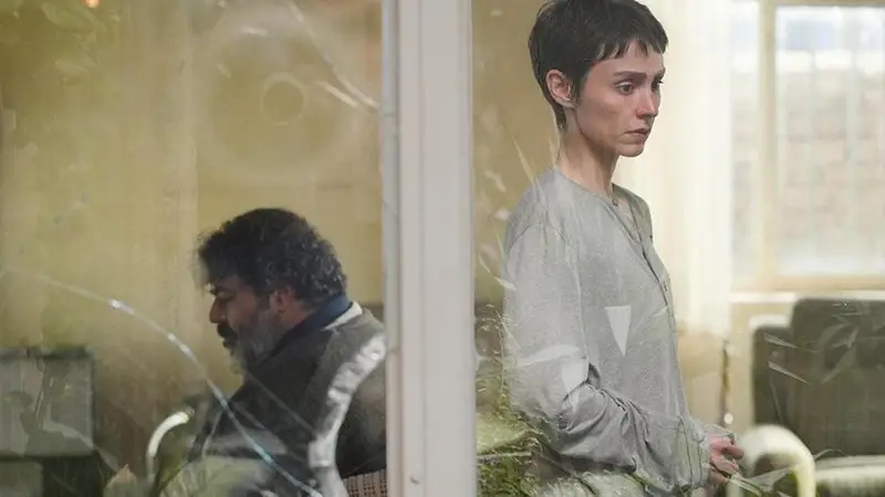 Venezia, Gharaei: 'Falling House' Un Film di Speranza e Resistenza contro la Repressione Iraniana