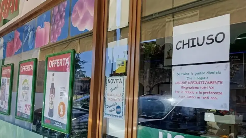 Sarone, Chiude l'Ultimo Alimentari Dopo Trent’Anni: Paese Senza Supermercato