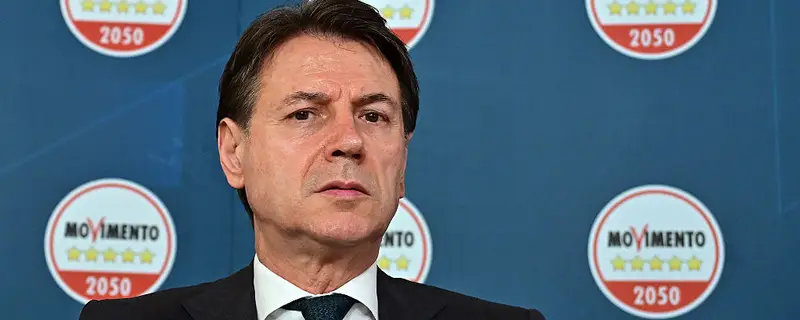 Conte punta a battere Schlein: la base M5S chiede il cambio di guida