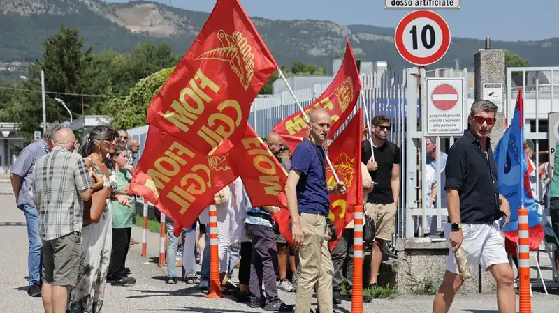 StarTech di Trieste: Solidarietà Autorizzata, Ma l'Incertezza Persiste