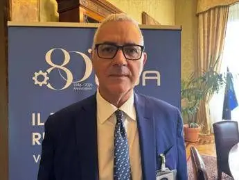 Cuzzilla (Cida): Concentrazione delle Entrate Fiscali e Necessità di Riforma
