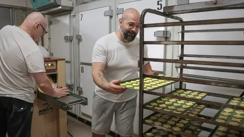 Trieste: Trasformazioni nel Settore del Pane, Dalla Tradizione all'Offerta Ibrida