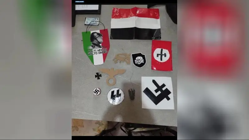 Perquisizioni contro 17 Minori Coinvolti in Propaganda Supremista e Proposte di Attentato