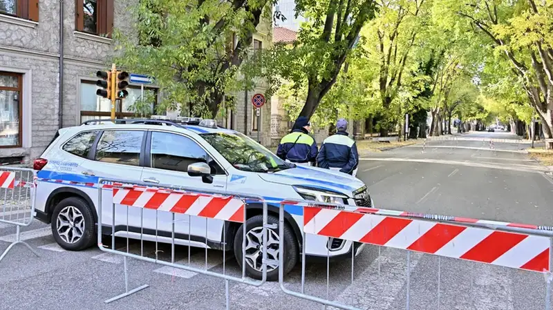 Gorizia: Rissa in Piazza Municipio Durante Gusti di Frontiera