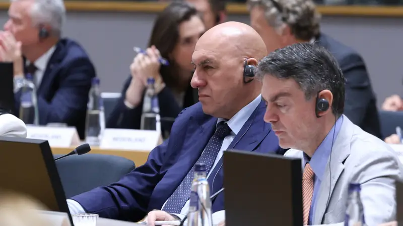 Crosetto: Completato il Rientro delle Forze Italiane dall'Iraq Dopo 12 Anni di Impegno