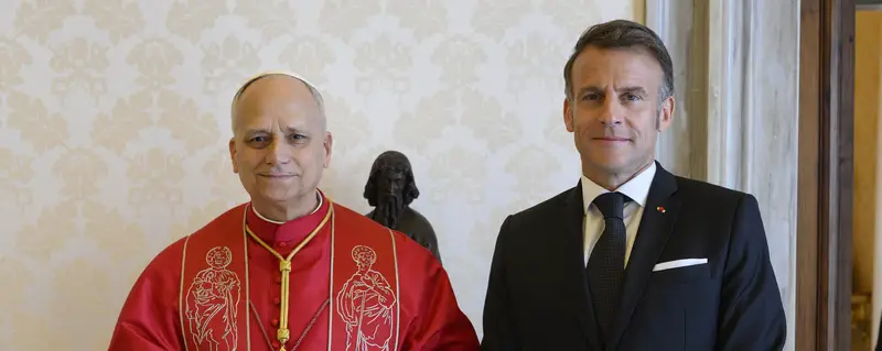 Macron e Papa Leone XIV: un viaggio a metà tra protocollo e strategie politiche