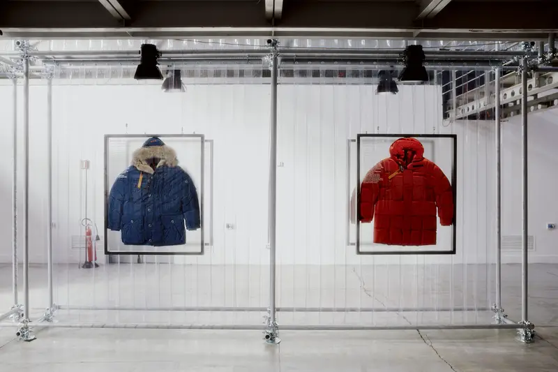 Parajumpers Compie 20 Anni con una Mostra Innovativa alla Milano Fashion Week