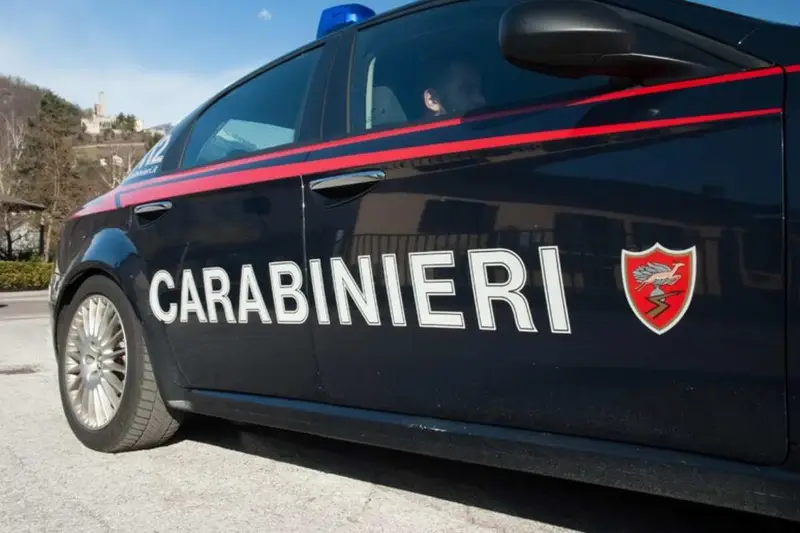 Roma: Arrestato 75enne per Abusi su Minorenne – La Madre dà l’Allarme