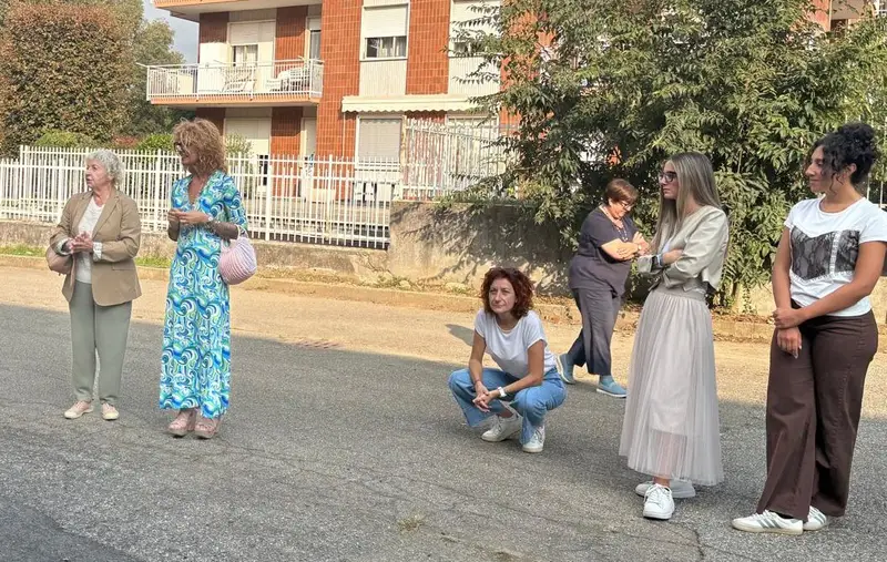 Scuola, l’assessore Caldesi in visita alla Primaria Fermi-Borgonuovo
