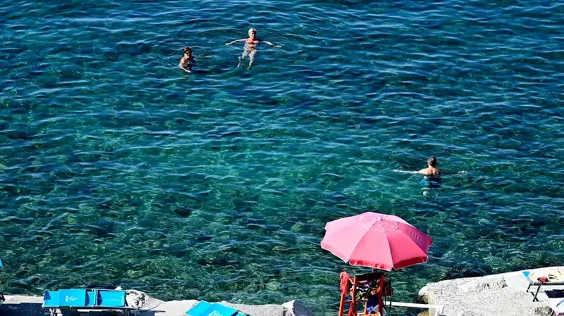 Stabilimenti Balneari di Trieste: Stagione Estesa Grazie al Clima Favorevole