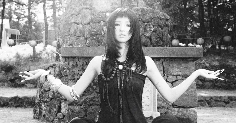 SOYEON: Un Album che Svela la Fragilità di una Visione