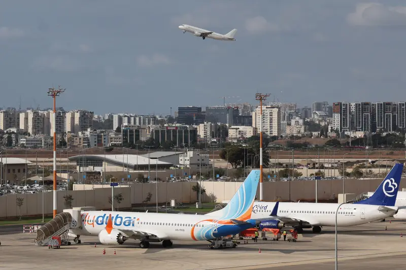 Terrore sul Volo Dubai-Tel Aviv: Copilota Accoltella Comandante