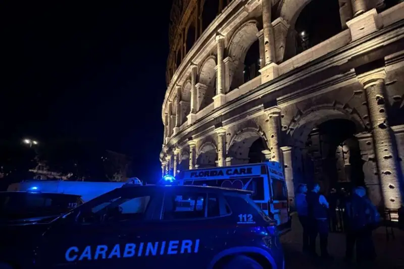 Tragedia al Colosseo: Morto Operaio durante i Lavori di Illuminazione