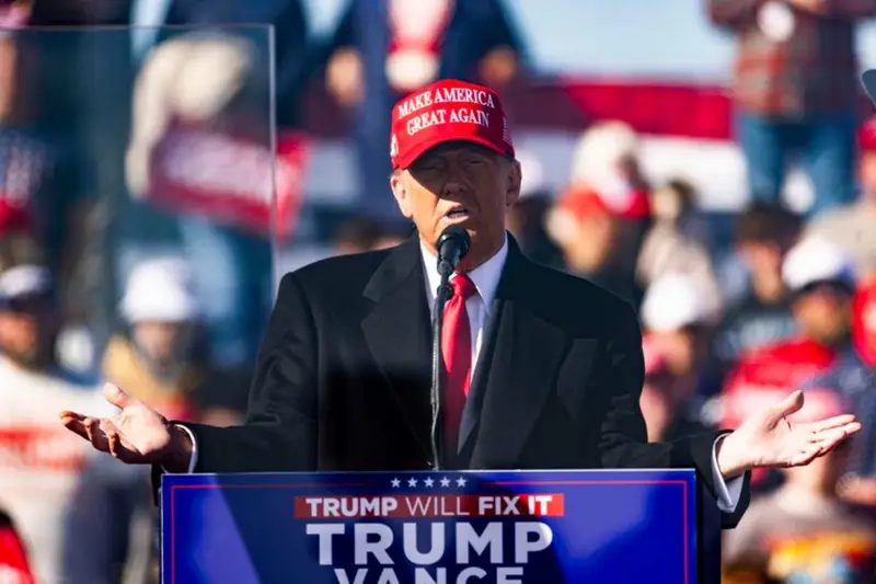 Trump in calo: il 55% degli americani lo considera responsabile dell'instabilità economica