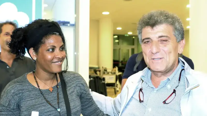 Festival del Coraggio: Il Medico Bartolo Denuncia Sogni e Sofferenze dei Migranti