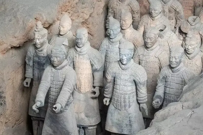 Esercito di Terracotta: Scoperta Inaspettata sull'Impiego di Donne e Bambini