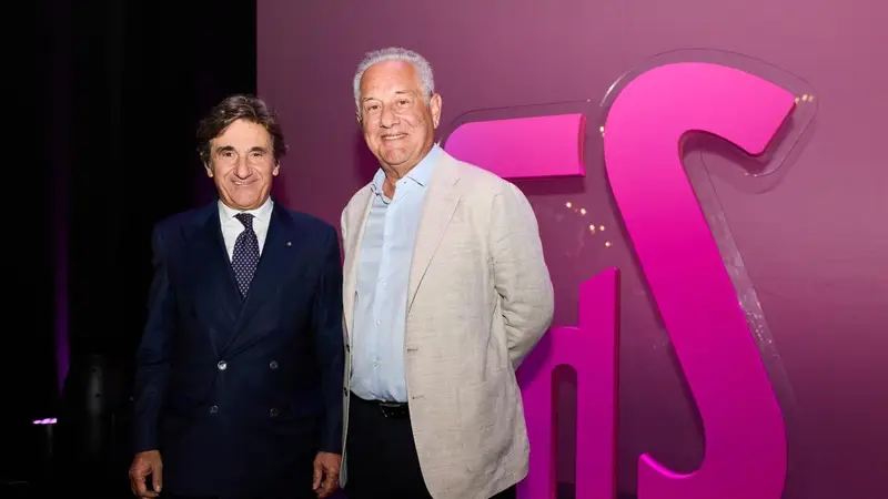 Velasco: "Al Calcio Servono Grandi Riforme" - Riflessioni sull'Errore e il Ruolo dei Social