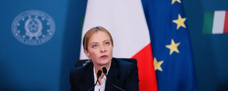 Legge Elettorale e Prezzi Carburanti: La Sinistra Accusa di ‘Truffe’