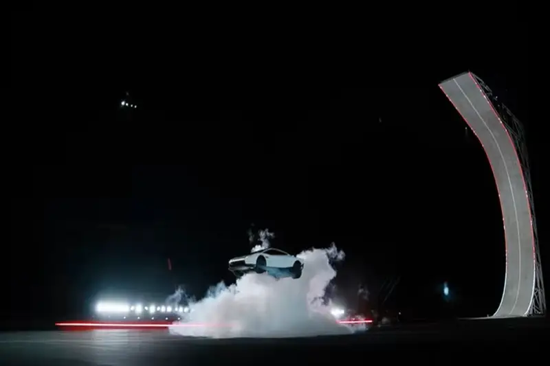 Tesla Roadster: Musk Annuncia la Versione Rocket con Prestazioni Straordinarie