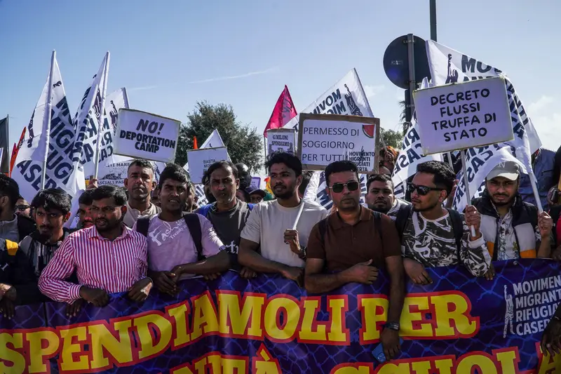 Protesta a Castel Volturno contro il Nuovo Centro di Permanenza per il Rimpatrio