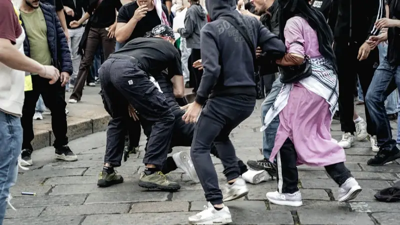 Proteste in Italia: Violenza e Contestazioni contro il Governo Meloni