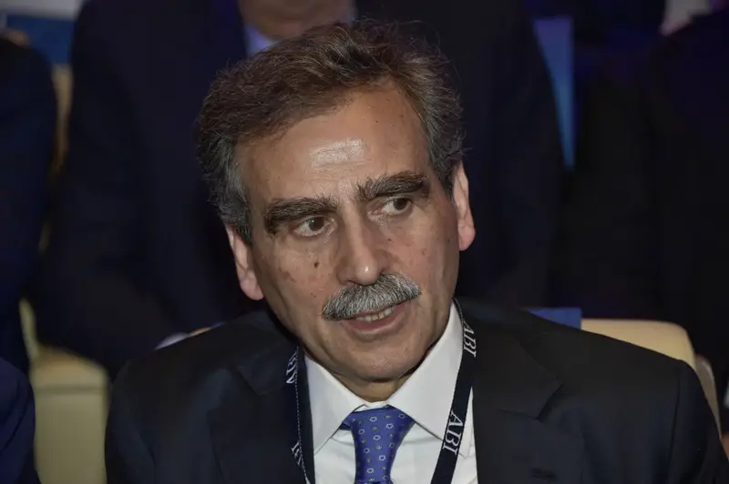 Monte Paschi: Assemblea Boccia il Piano di Lovaglio, Guerra con Intesa Sanpaolo Continua