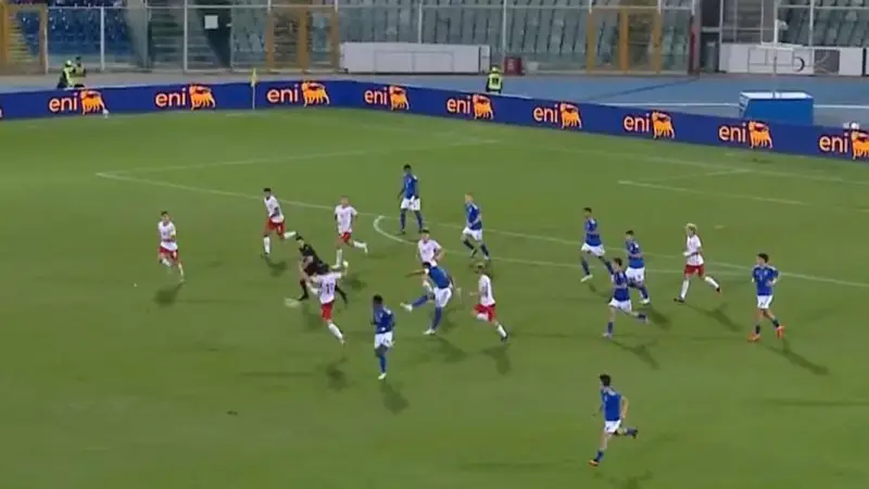 Ndour, l'Impossibile: Gol da 80 Metri contro la Polonia