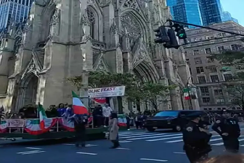 Sindaco Mamdani salta la parata del Columbus Day a New York: scatenando polemiche e critiche