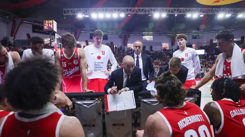 Pallacanestro Trieste: Taccetti punta su break e minimizzare le palle perse per la sfida con Cantù