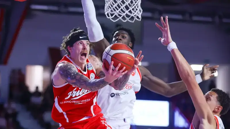 Pallacanestro Trieste: Taccetti e la Ripartenza, tra Talento e Sfide Economiche