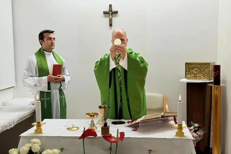 Papa Leone XIV: Segnali Positivi al Gemelli, Confermata l'Angelus di Domenica