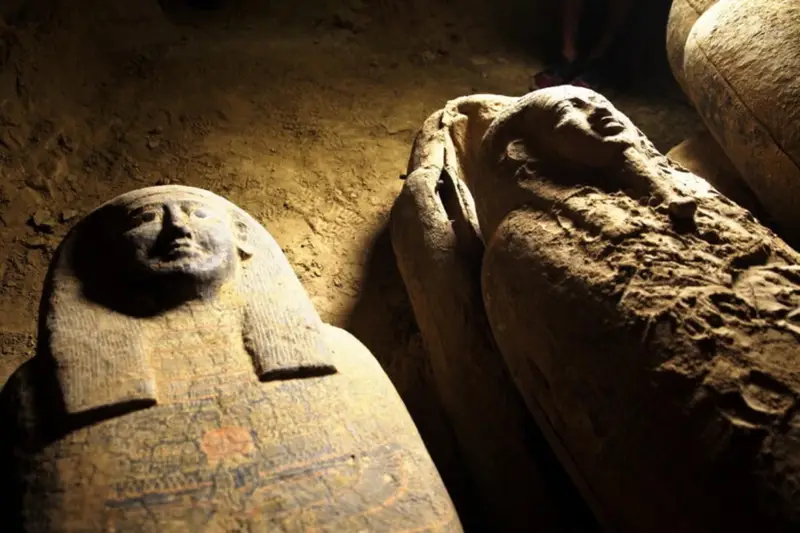 Sacrifici Umani nell'Antico Egitto: Nuove Prove di Pratiche Funerarie dei Faraoni